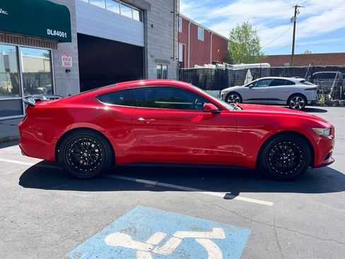 Used 2015 Ford Mustang Coupe w/ Equipment Group 051A RWD image 9