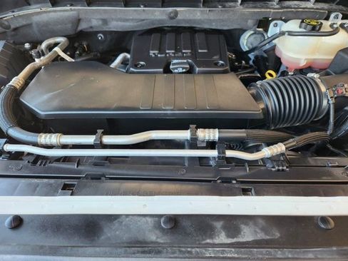 Used 2023 Chevrolet Silverado 1500 LT image 31