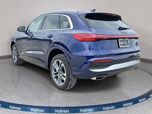 Certified 2025 Audi Q5 Premium w/ Convenience Package image 7