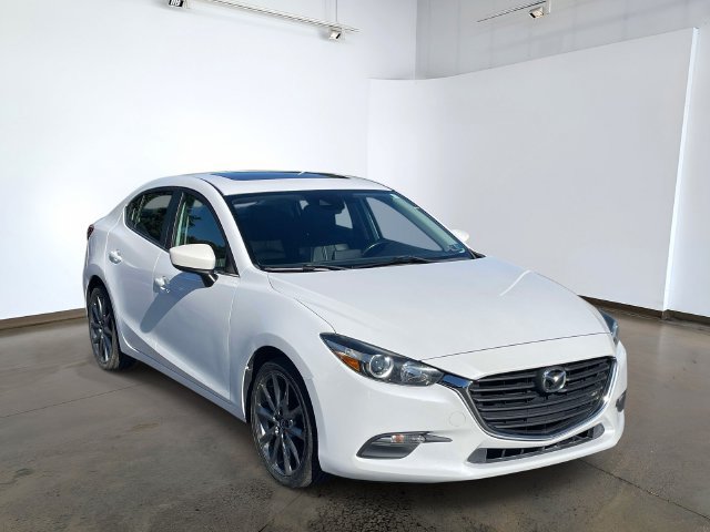 Used 2018 MAZDA MAZDA3 Touring FWD image 3