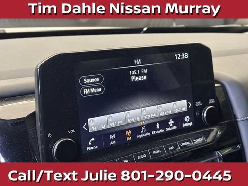 Used 2023 Nissan Pathfinder SL AWD/4WD image 27