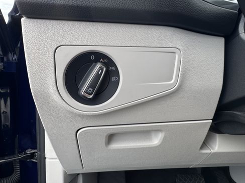 Certified 2023 Volkswagen Tiguan SE FWD image 27