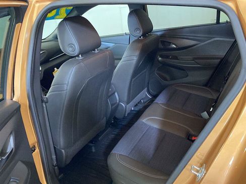 Used 2024 Buick Envista Sport Touring w/ Convenience I Package FWD image 33