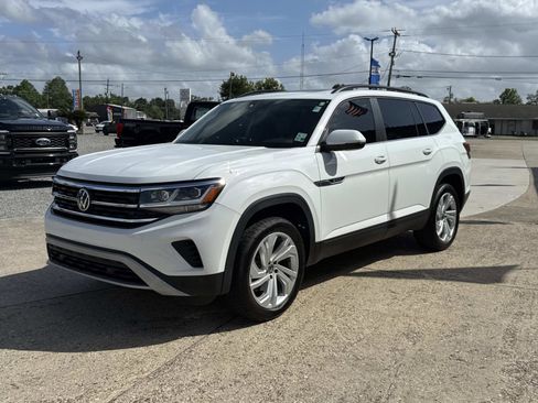 Used 2022 Volkswagen Atlas SE image 3