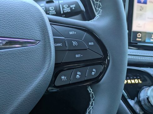 New 2026 Chrysler Pacifica Select image 29