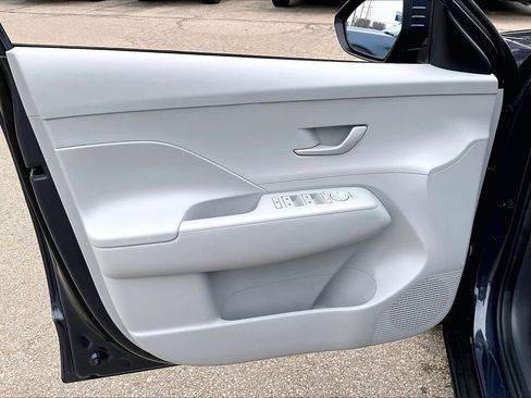 Used 2024 Hyundai Kona SEL image 20