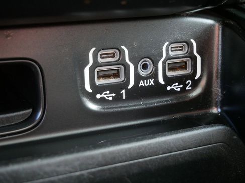 Used 2020 RAM 1500 Limited AWD/4WD image 38