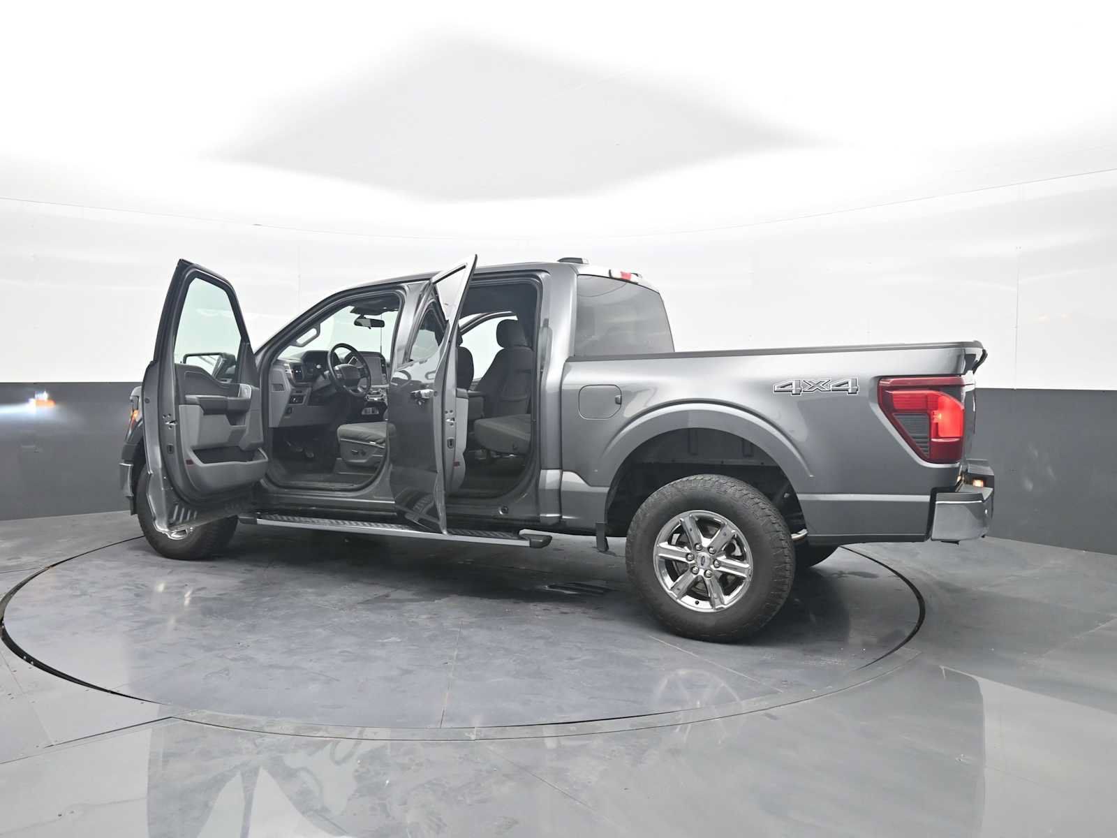 Used 2025 Ford F150 XLT w/ Equipment Group 301A Standard AWD/4WD image 47