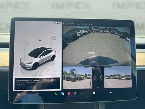 Used 2022 Tesla Model Y Performance AWD/4WD image 24