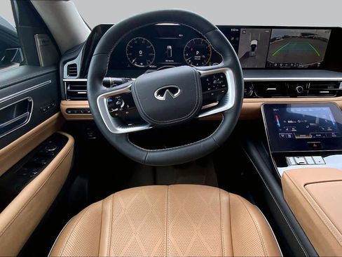 Used 2025 INFINITI QX80 Sensory AWD/4WD image 6