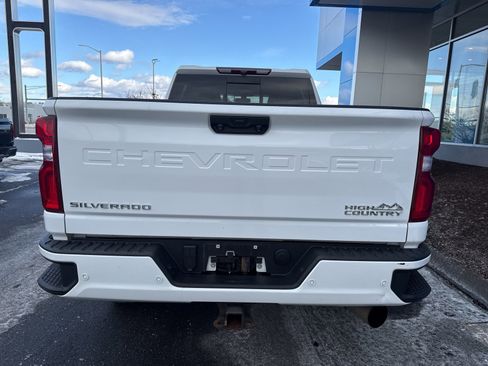 Used 2022 Chevrolet Silverado 3500 High Country image 7