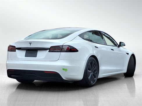 Used 2022 Tesla Model S image 4