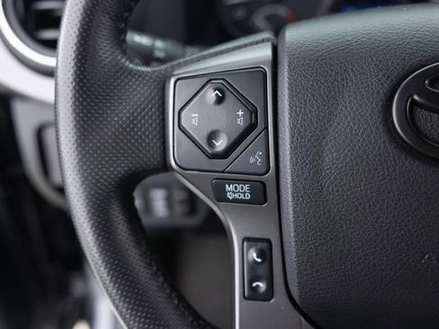 Used 2021 Toyota Tacoma TRD Sport image 40