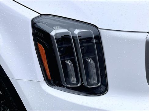 Used 2025 Kia Telluride S image 34
