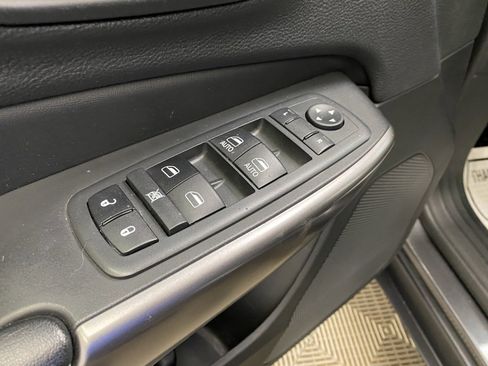 Used 2019 Jeep Cherokee Latitude Plus w/ Cold Weather Group image 21