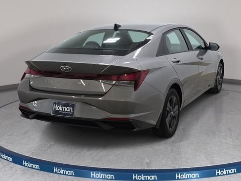 Used 2023 Hyundai Elantra SEL FWD image 6