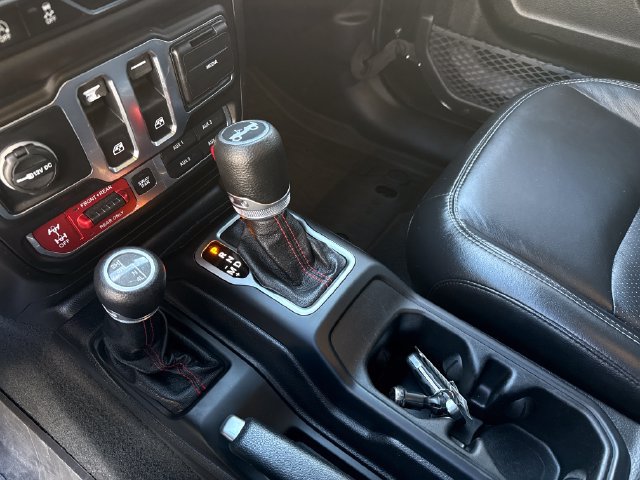 Used 2020 Jeep Wrangler Rubicon w/ LED Lighting Group AWD/4WD image 25