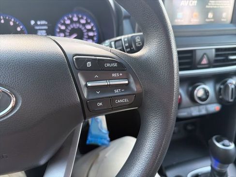 Used 2021 Hyundai Kona SE image 30