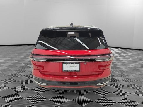 New 2026 Lincoln Nautilus Reserve image 5