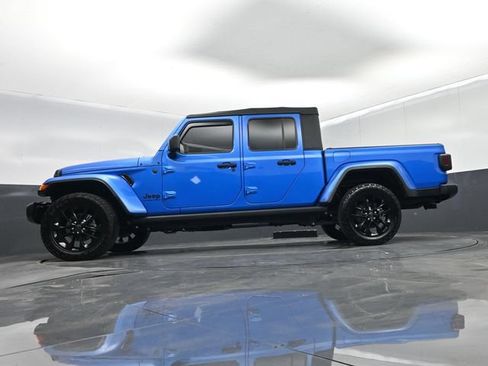Used 2025 Jeep Gladiator Sport AWD/4WD image 46