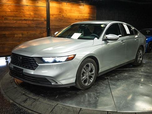 Used 2024 Honda Accord EX image 2