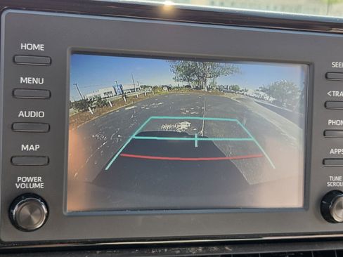 Used 2019 Toyota RAV4 XLE image 19