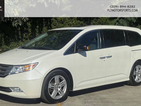 Used 2013 Honda Odyssey Touring Elite image 1