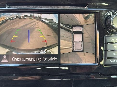 Used 2019 Nissan Titan Platinum Reserve w/ Platinum Utility Package image 29