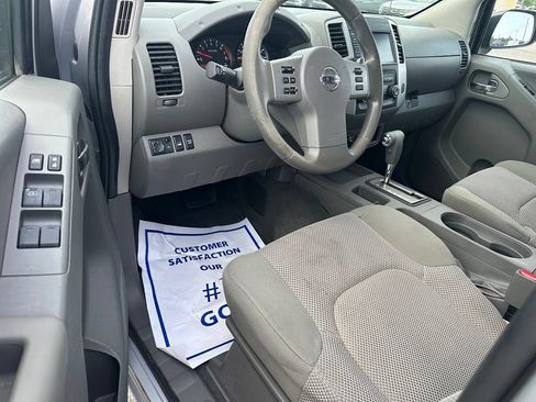 Used 2019 Nissan Frontier SV AWD/4WD image 9