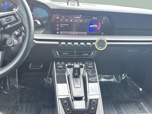 Used 2022 Porsche 911 Carrera image 21