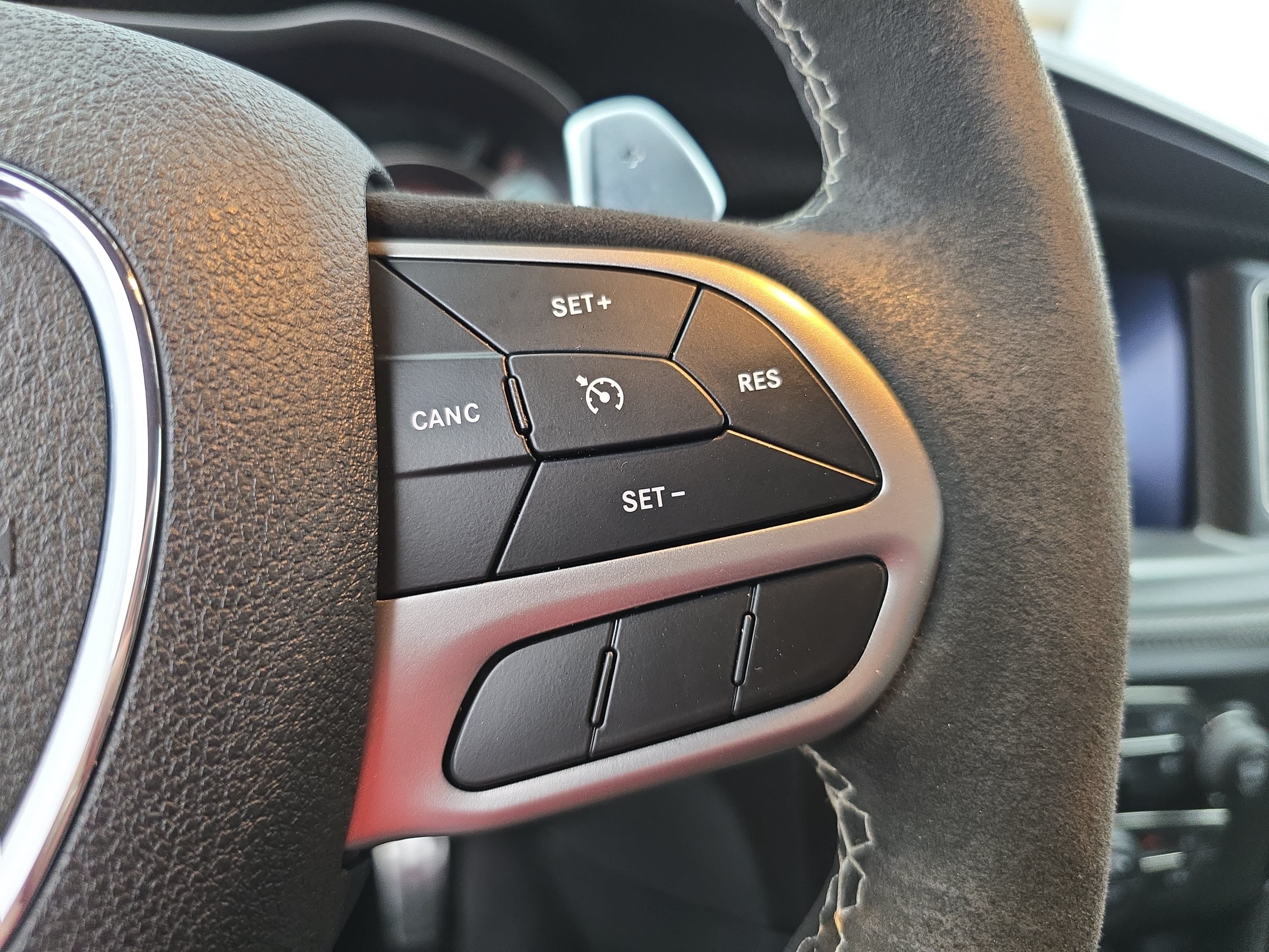 Used 2022 Dodge Charger SRT Hellcat w/ Harman/Kardon Audio Group RWD image 17