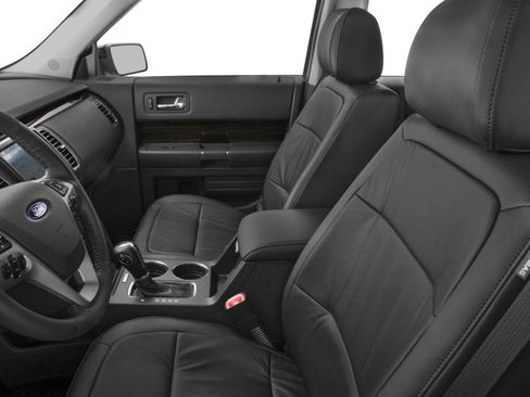 Used 2018 Ford Flex SEL w/ Class III Trailer Tow Package FWD image 6