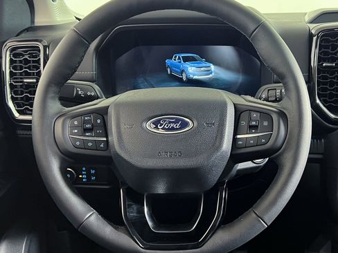 New 2025 Ford Ranger Lariat w/ FX4 Off-Road Package image 9