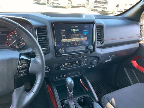 Used 2023 Nissan Frontier PRO-4X w/ Pro Convenience Package image 17
