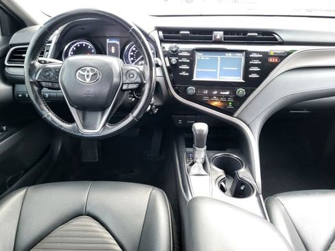 Used 2019 Toyota Camry SE FWD image 22