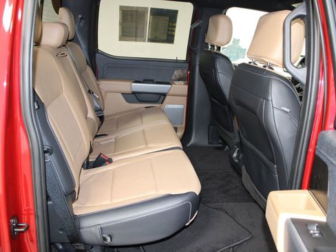 Used 2022 Ford F150 Lariat w/ Equipment Group 501A Mid image 34