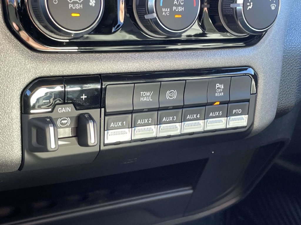 New 2026 RAM 4500 Tradesman w/ Chrome Appearance Group AWD/4WD image 37