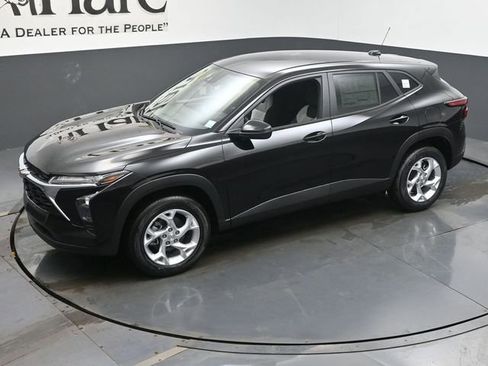 New 2026 Chevrolet Trax LS image 22