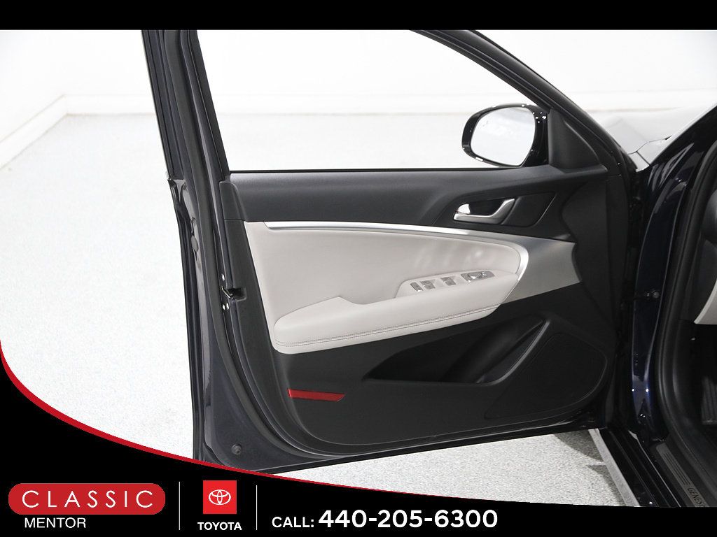 Used 2023 Genesis G70 2.0T AWD/4WD image 4