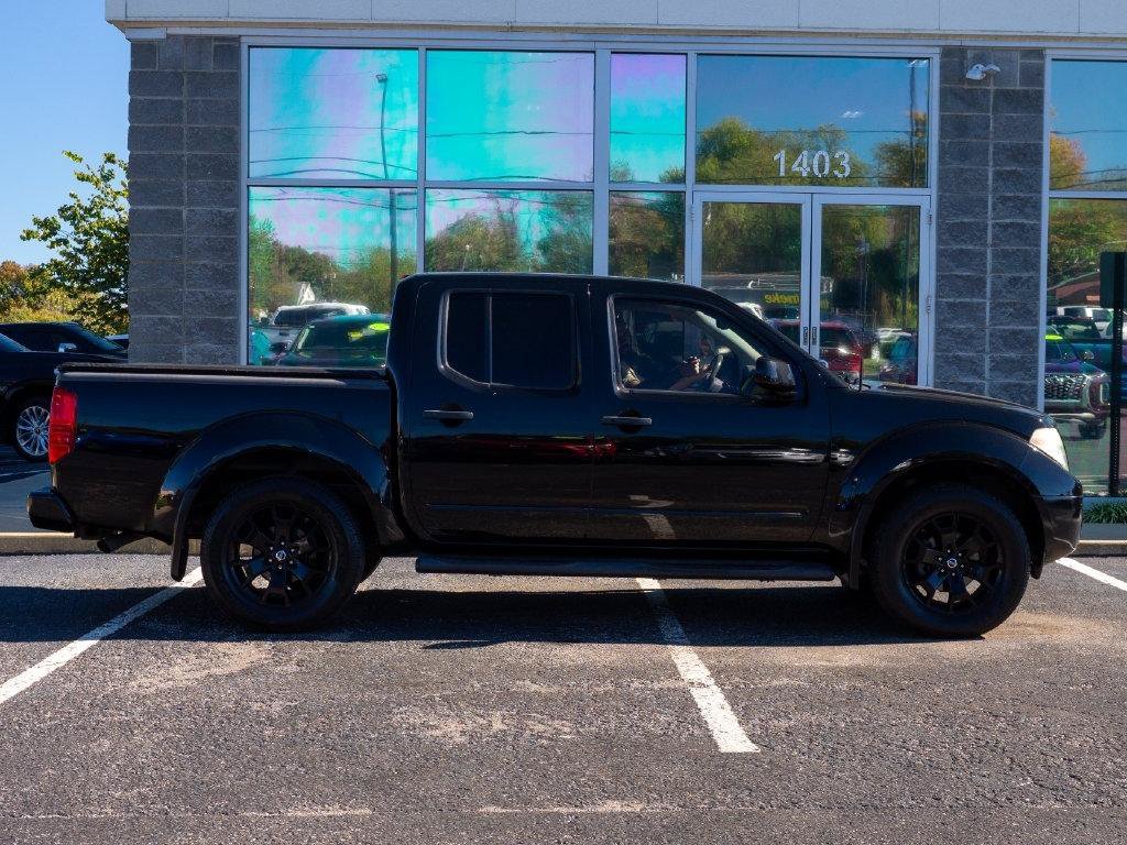 Used 2019 Nissan Frontier SV w/ Value Truck Package AWD/4WD image 2