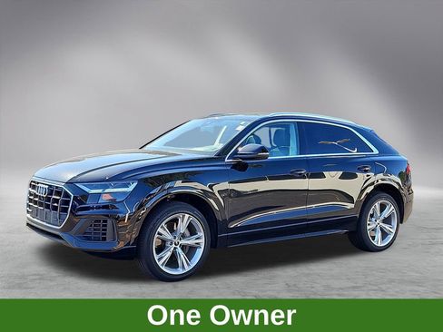 Used 2022 Audi Q8 Premium w/ Convenience Package image 3