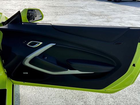 Used 2021 Chevrolet Camaro LT w/ RS Package image 15