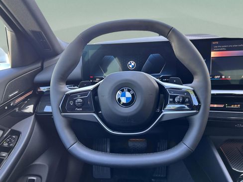 Used 2026 BMW 530i w/ Premium Package image 8