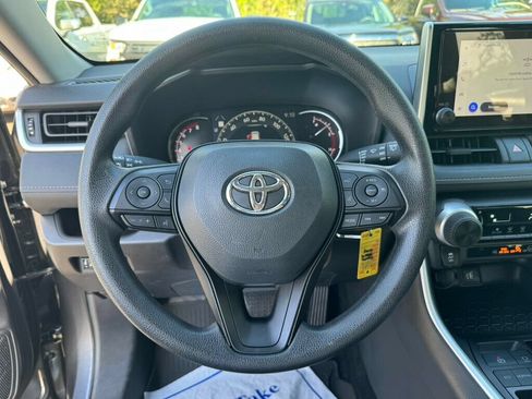 Used 2025 Toyota RAV4 LE FWD image 5