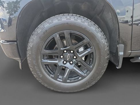 Used 2024 Chevrolet Silverado 1500 RST w/ Convenience Package II AWD/4WD image 16