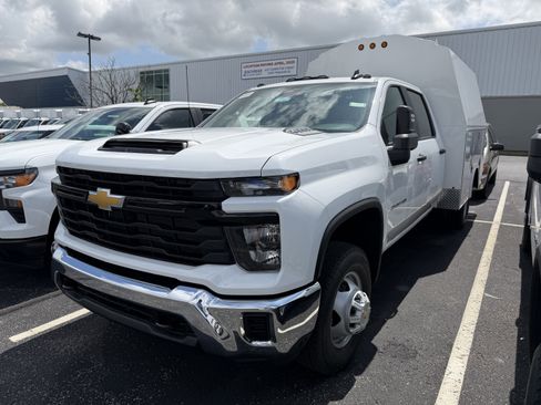 New 2026 Chevrolet Silverado 3500 W/T w/ WT Convenience Package AWD/4WD image 4