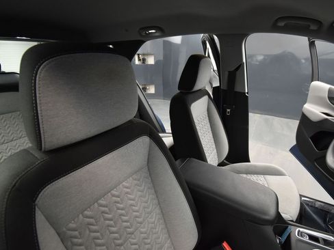 Used 2024 Chevrolet Equinox LS image 17