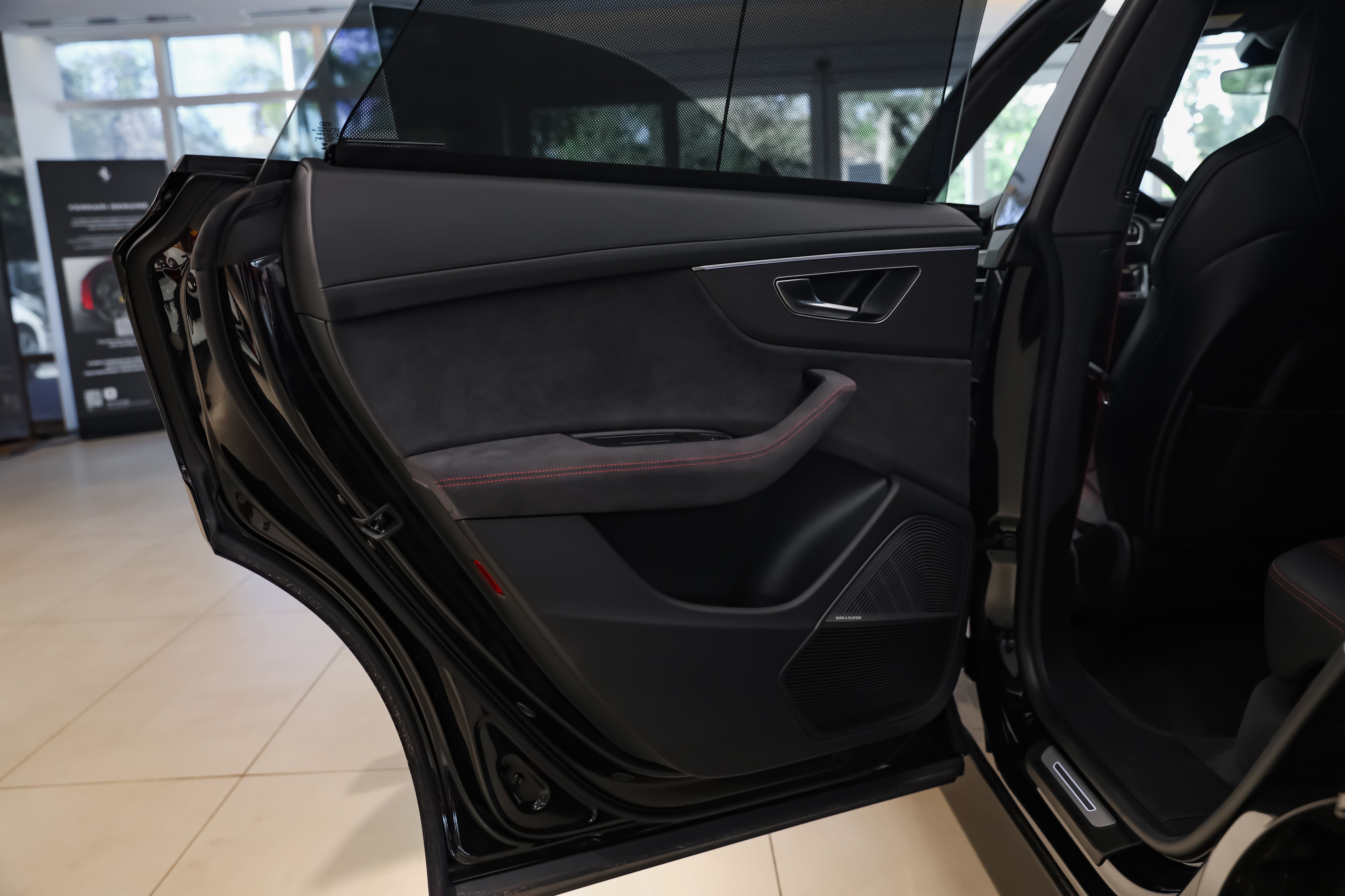Used 2026 Audi RS Q8 performance AWD/4WD image 18