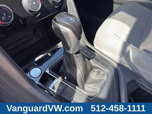 Used 2023 Volkswagen Taos SE FWD image 15