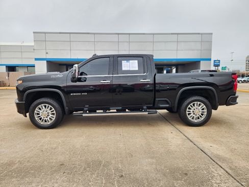 Used 2023 Chevrolet Silverado 2500 High Country image 5